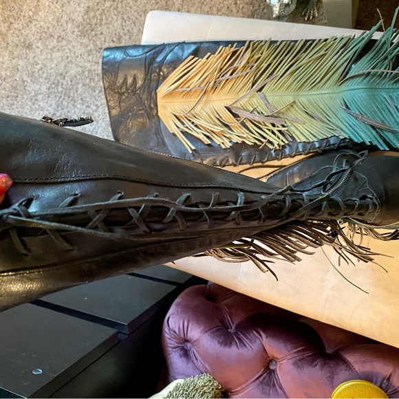 Junk Gypsy knee high boots - Picture 4 of 7